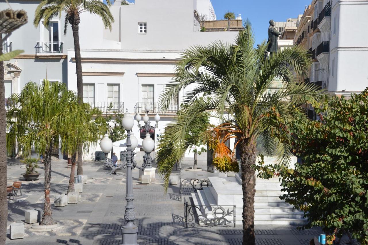 קדיז Pension Las Cuatro Naciones מראה חיצוני תמונה