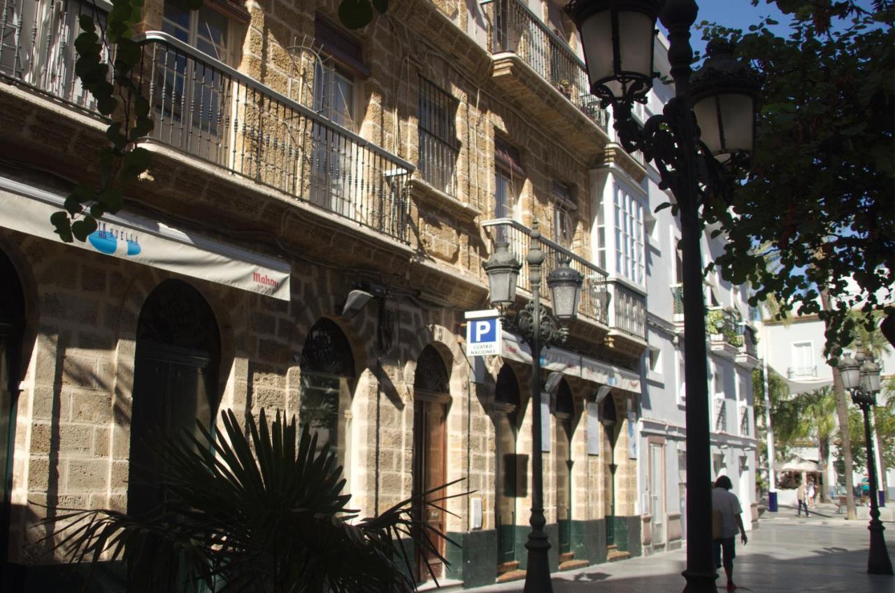 קדיז Pension Las Cuatro Naciones מראה חיצוני תמונה
