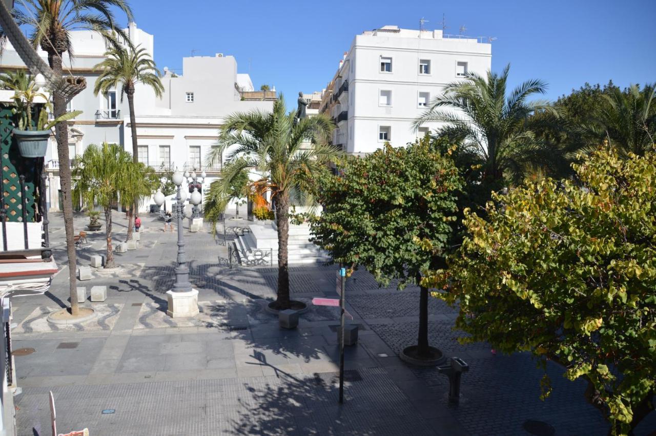 קדיז Pension Las Cuatro Naciones מראה חיצוני תמונה